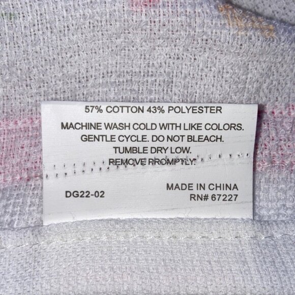 FLOWERS IN BLOOM Kitchen Towel Tea Cups Watering Cans Bees NEW 14 x 24 inches - Picture 9 of 11